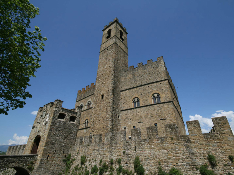 castello di poppi 7 luoghi da brivido in Toscana