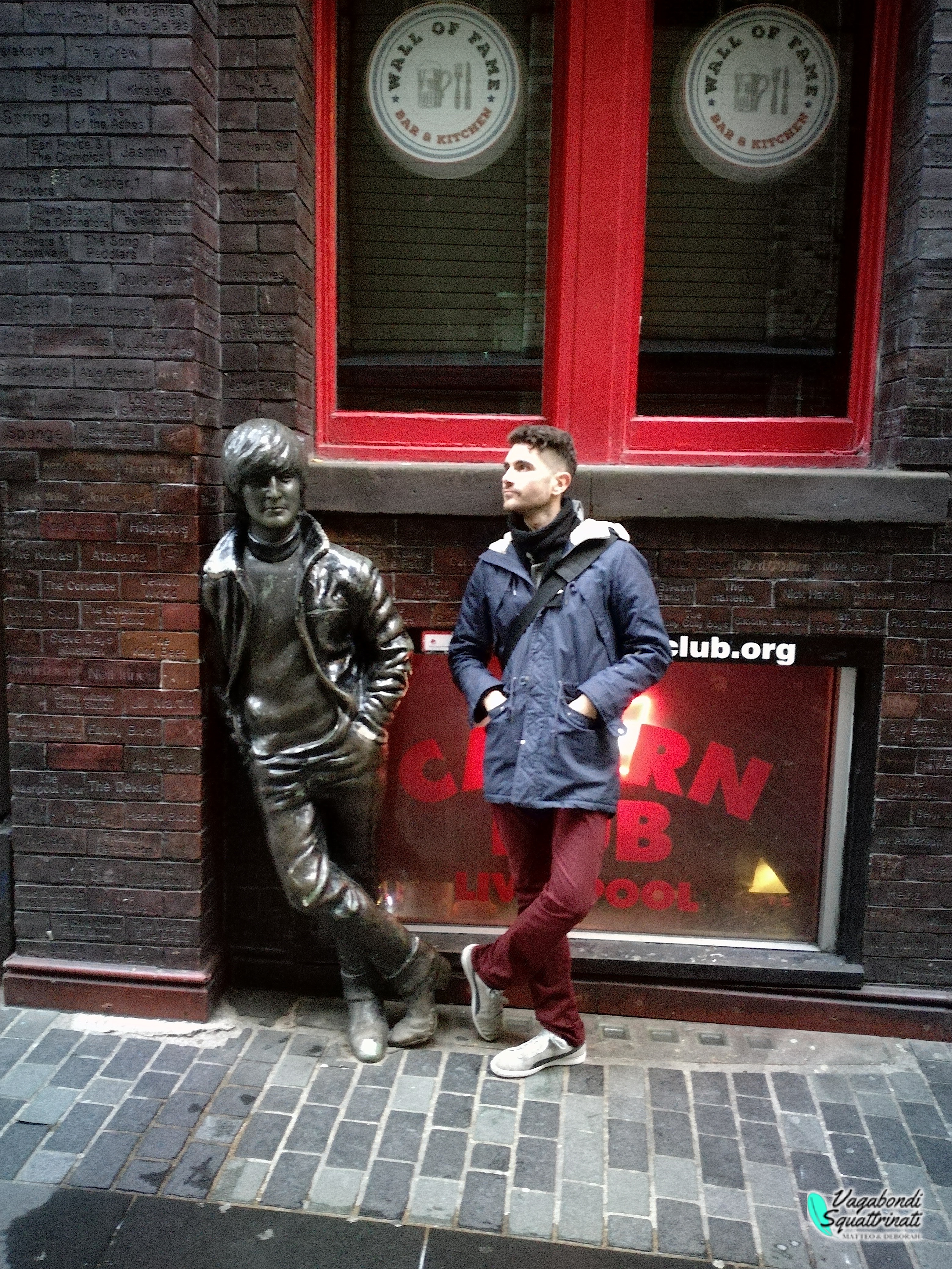 Statua di John Lennon davanti al Cavern Club