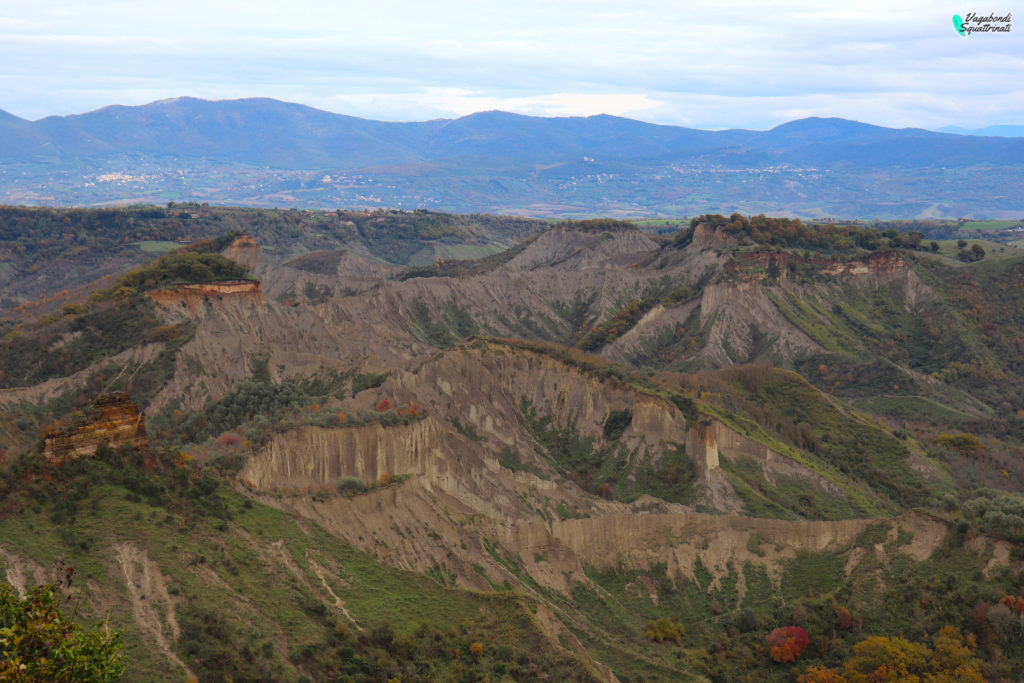 valle dei calanchi civita