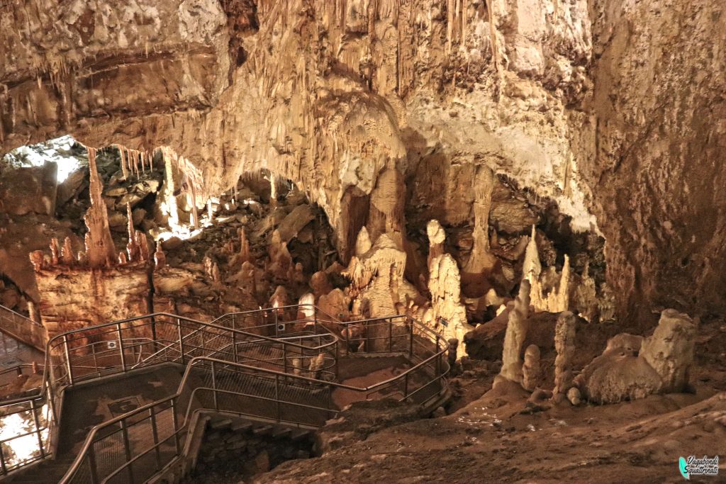 visitare le grotte di frasassi